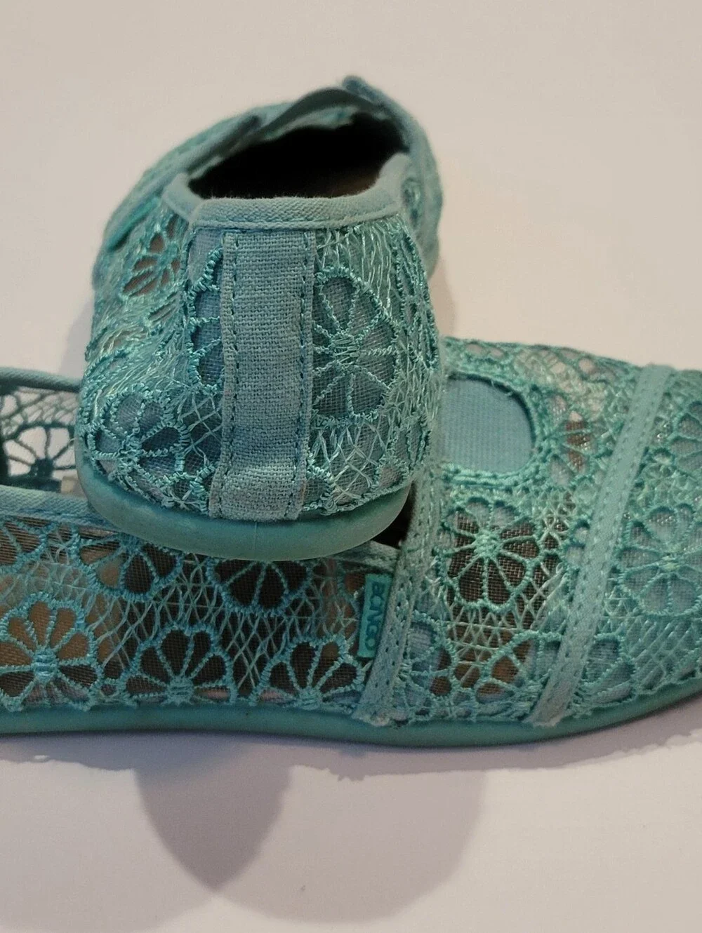 BONGO Women's Aqua Lace Slip-On Flats. Worn Once For Easter.